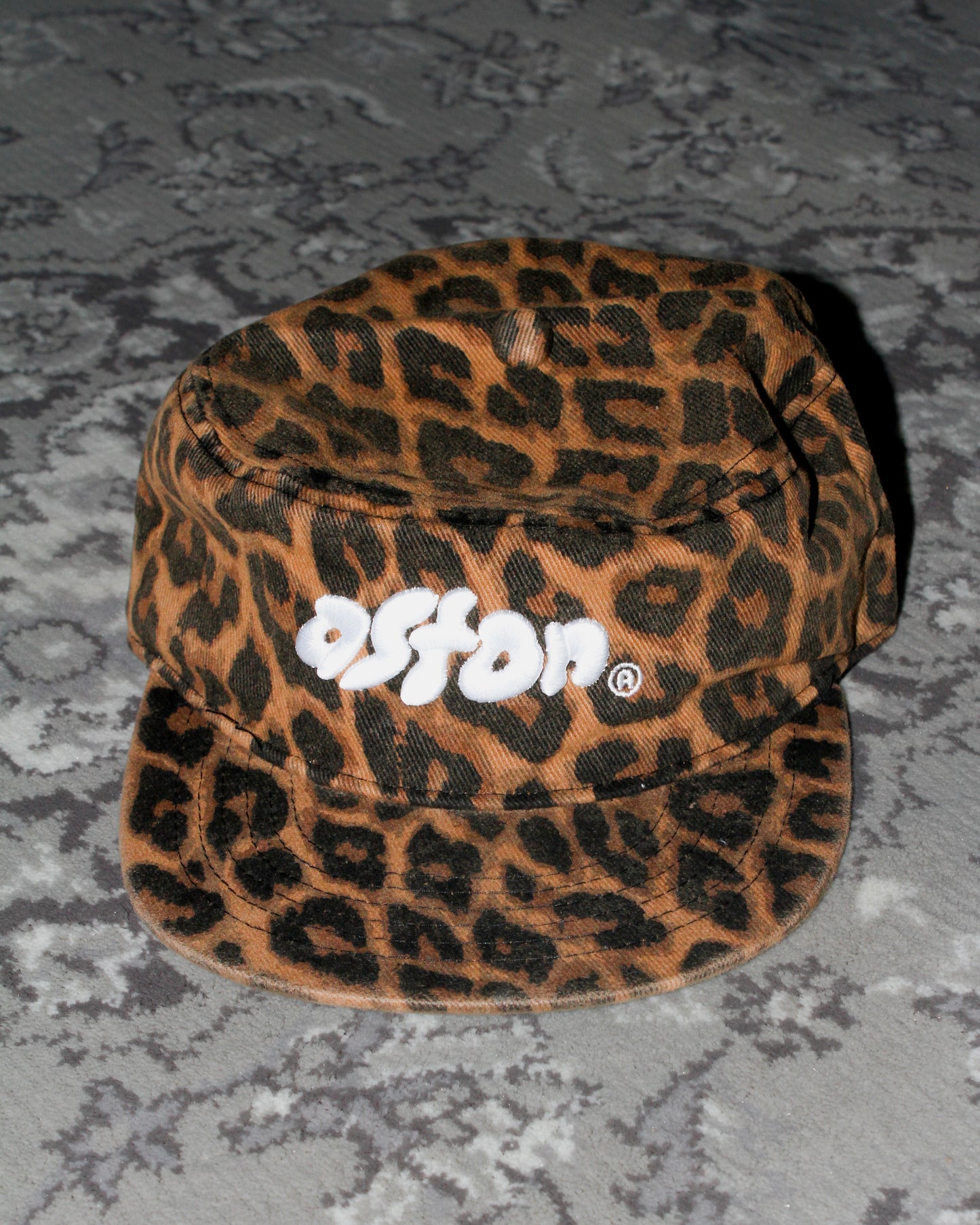 Staple Cap - Leopard Keki
