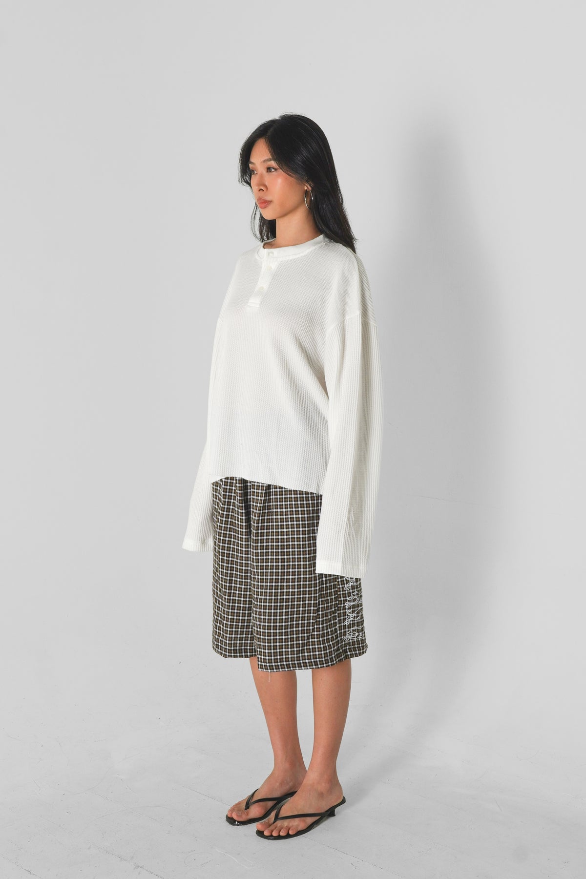 Box Henley - Ivory on model