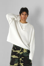 Box Henley - Ivory on model