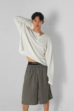 Box Henley - Ivory on model