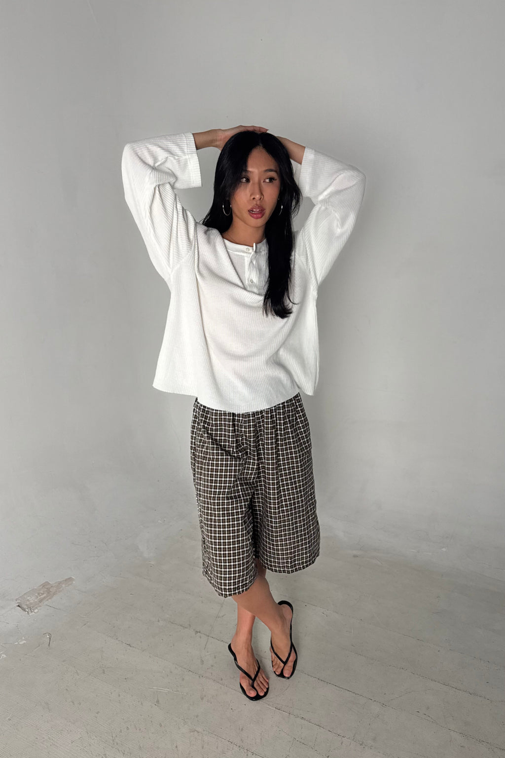 Box Henley - Ivory on model