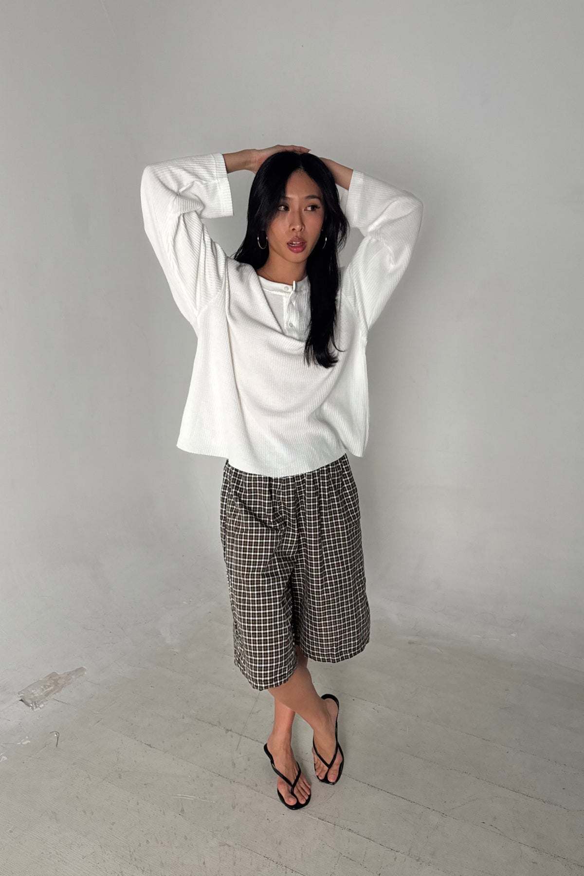Box Henley - Ivory on model