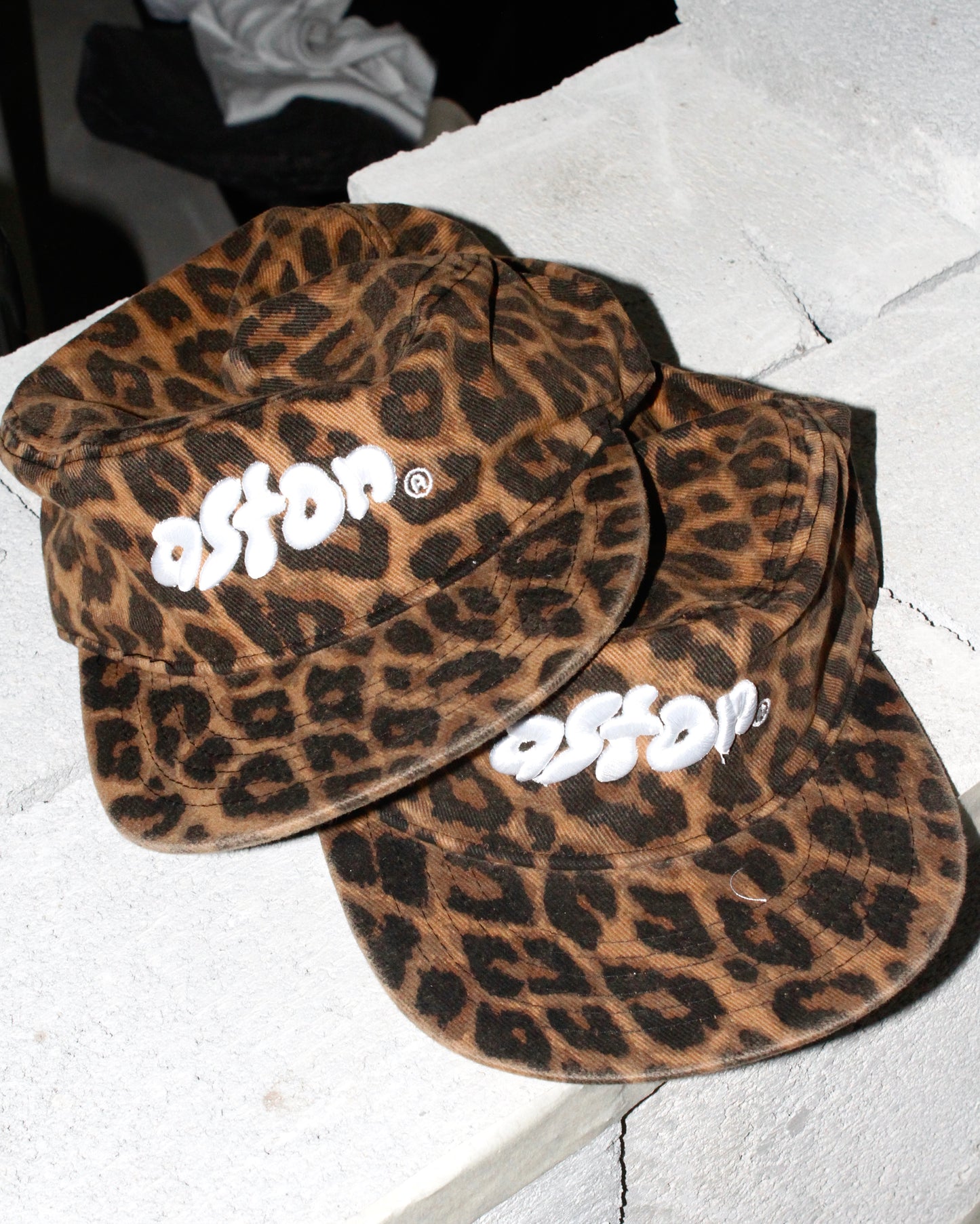 Staple Cap - Leopard Keki