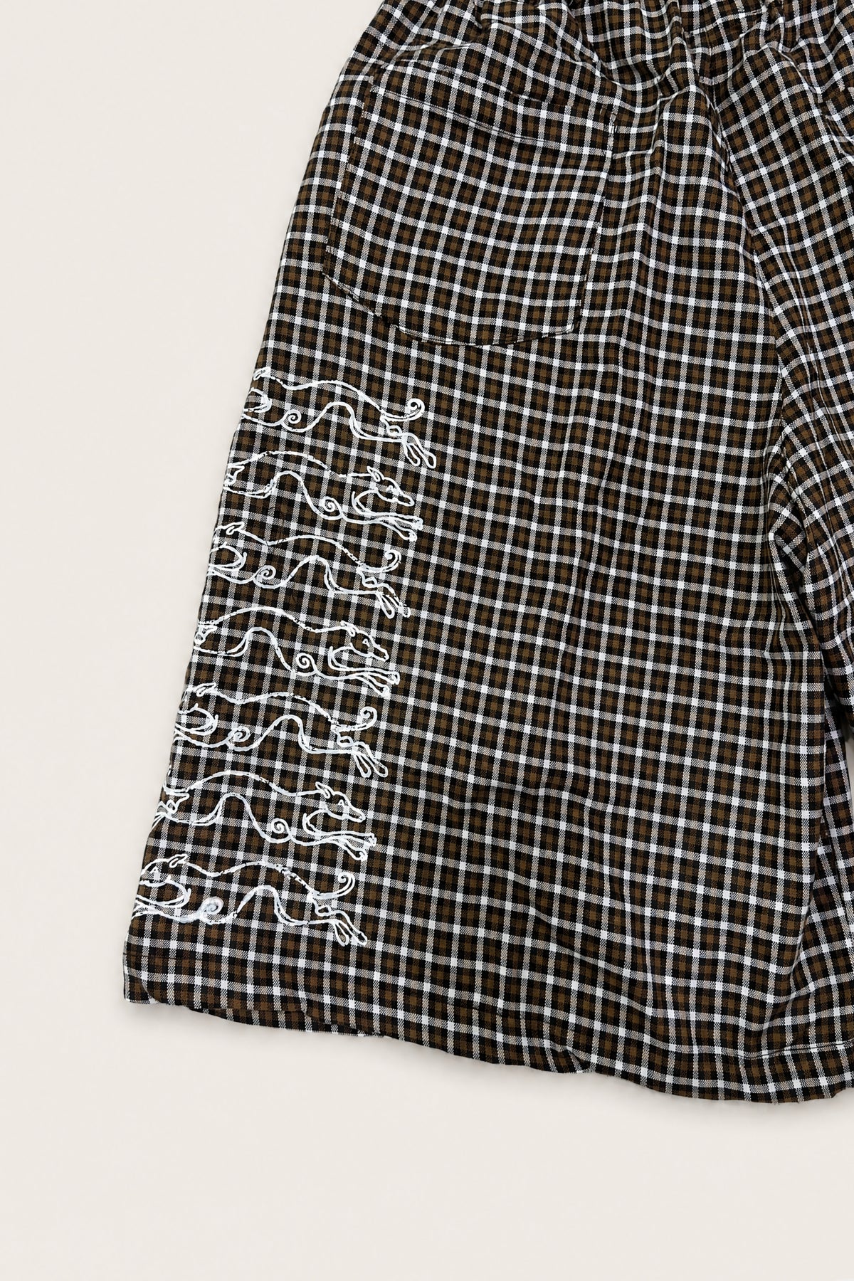 Aston Abode Lobby Shorts in Motel, print detail close-up