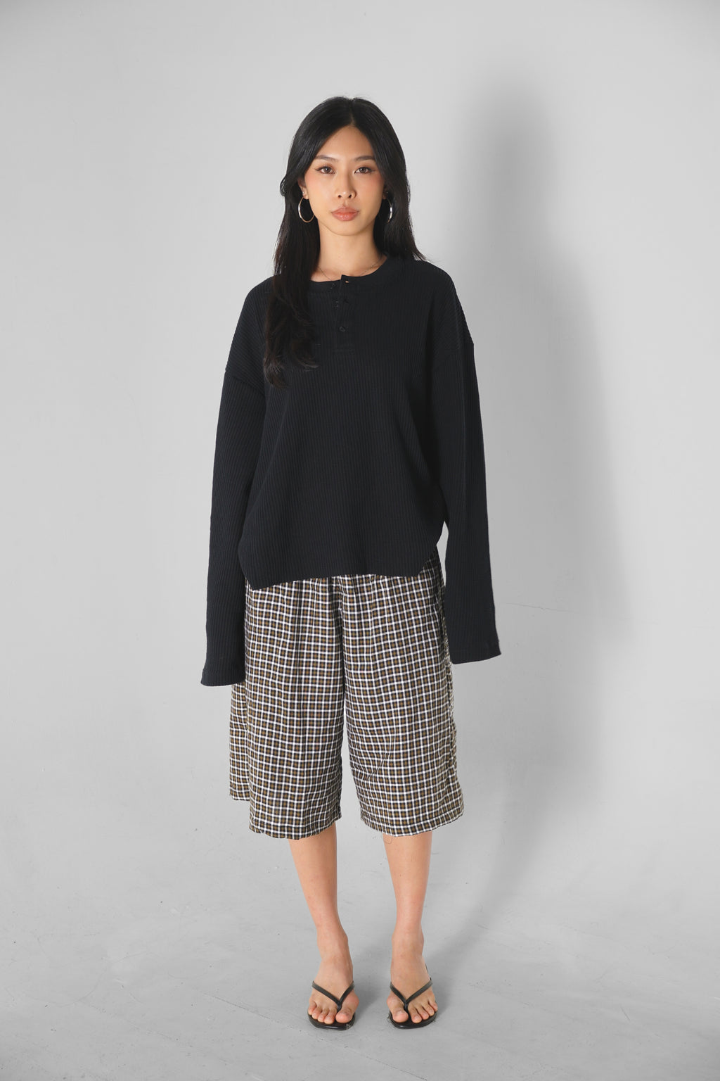Aston Abode Lobby Shorts in Motel, lifestyle shot on Clarice