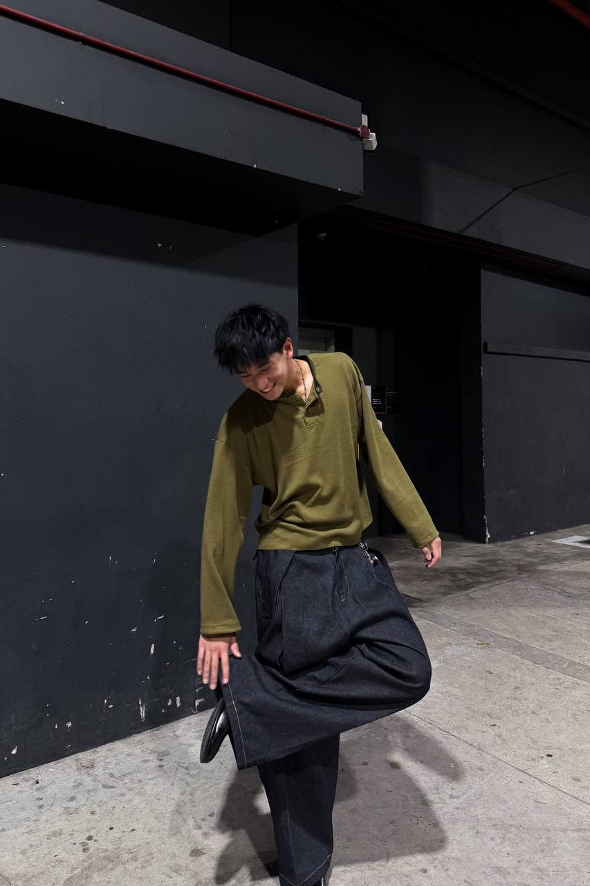 Aston Abode Box Henley in Moss, lifestyle shot