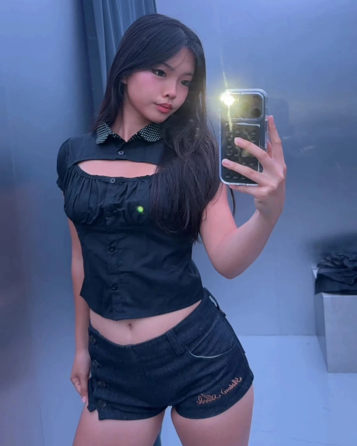 Look: Cupcake Blouse with Sidebar Microshorts